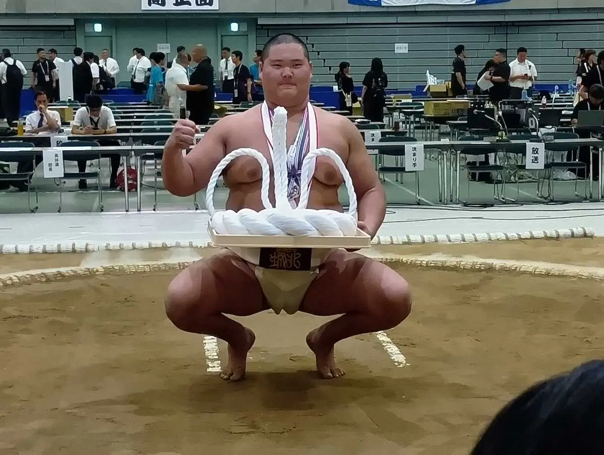 モンゴル出身サンチルガリデが高校横綱 決勝の取り直しも動揺なし 逸ノ城、照ノ富士級の声
