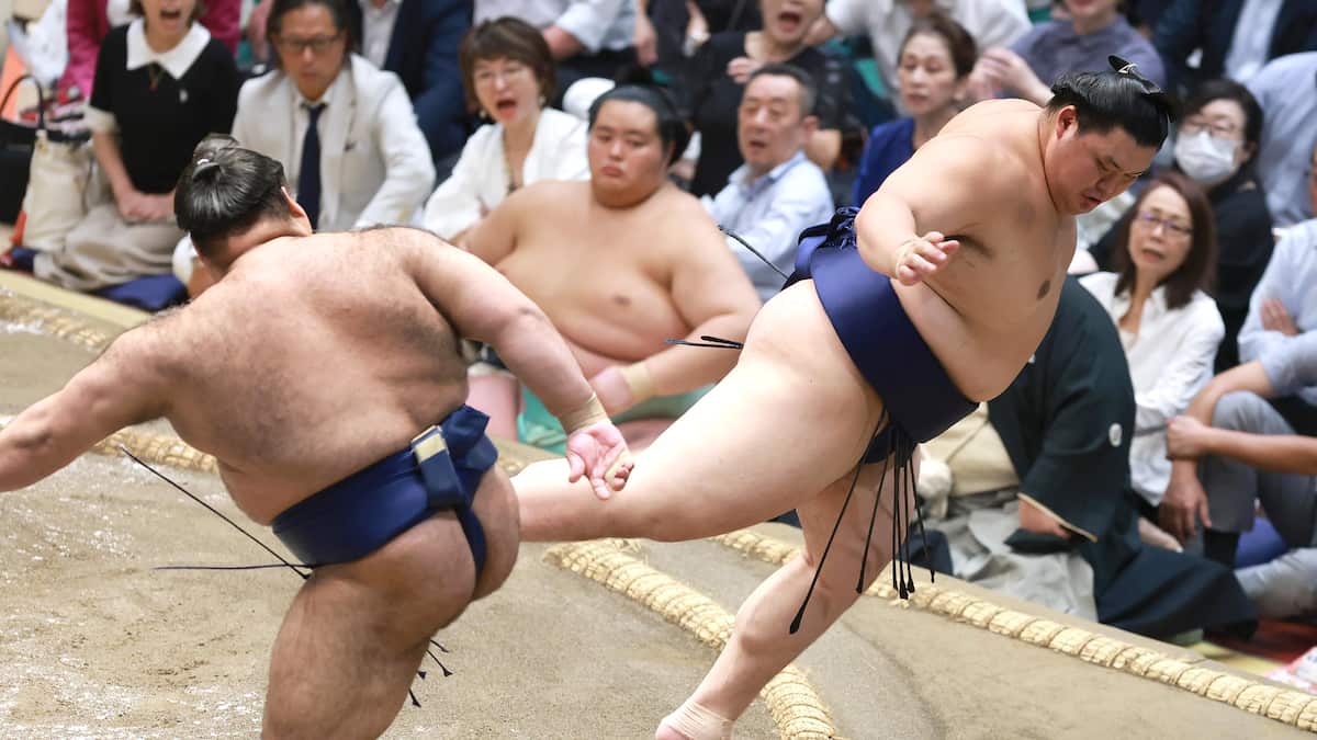 【藤島親方のこの一番】悪い癖が出た大の里、あんなにピョンピョン跳ぶ横綱見たことない 相撲が軽くなり見苦しい