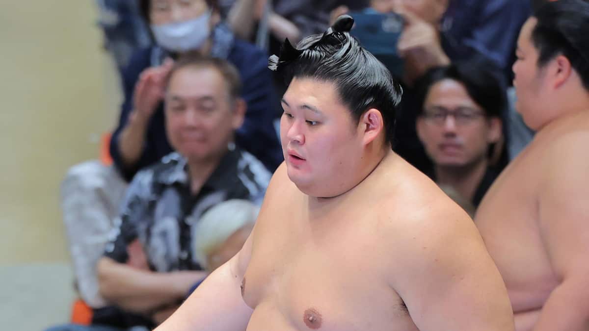 横綱大の里「坚持到底做好自己该做的事，结果自然会来」以2胜优势独占鳌头／秋季场所