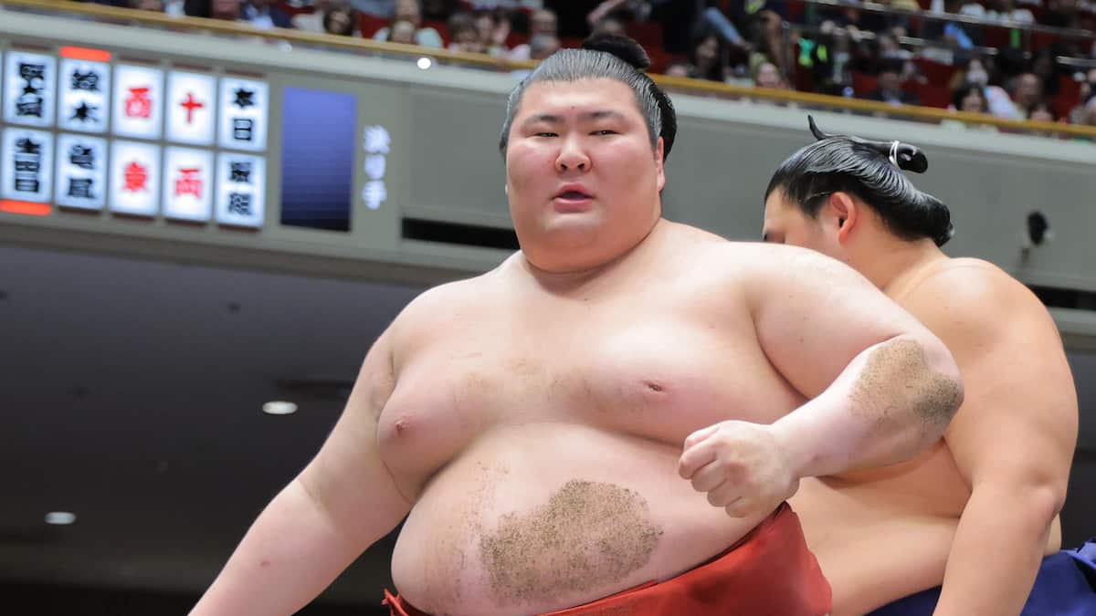 関脇熱海富士「あ～！」 4敗目喫し大関昇進は風前の灯／秋場所