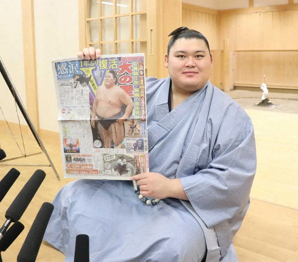 大の里「久々に寝られた」 涙の1年ぶり復活V一夜明け会見 「強い横綱を目指すには…」 連覇へ決意