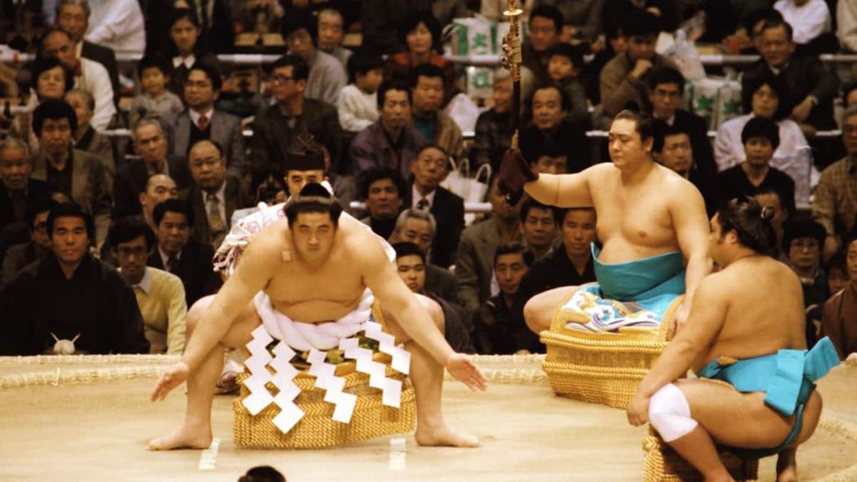 白鵬氏「優勝なくても横綱になった人もいるんです。品格、将来性を見て」
