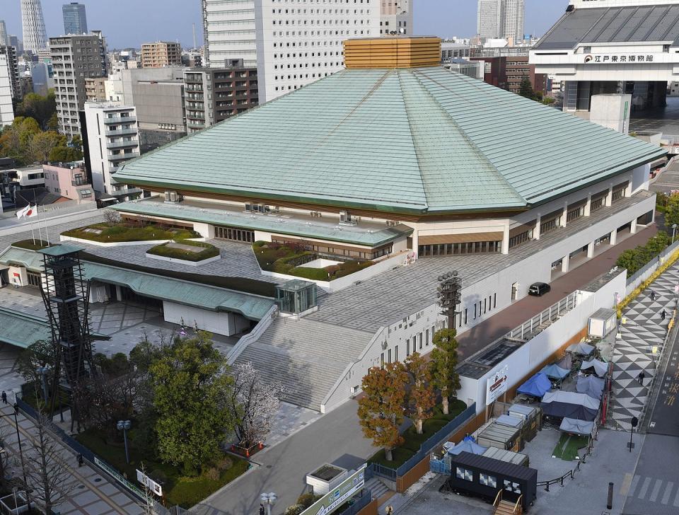 大相撲７１年ぶり勝負規定を変更 「まげも体の一部」とみなし頭髪が土俵につけば負けに
