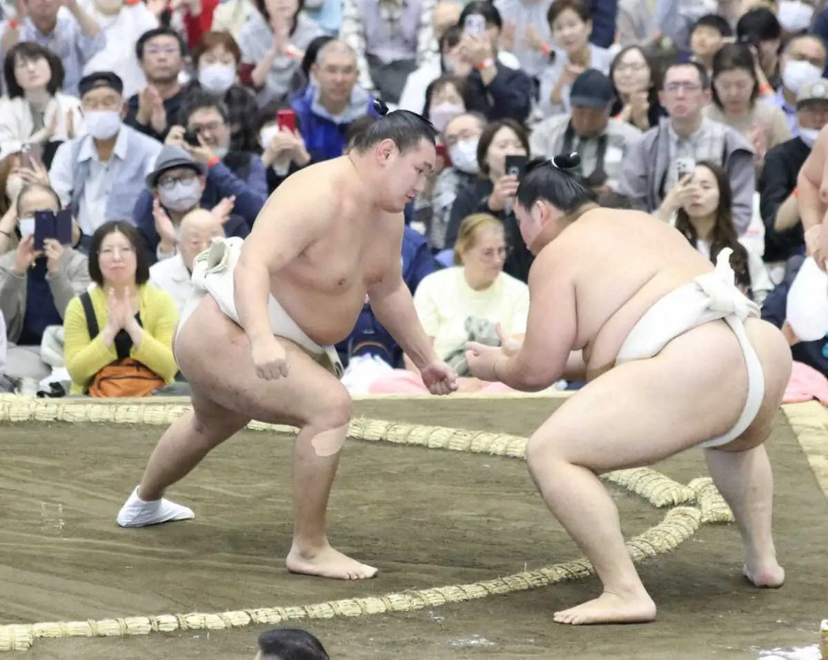 秋場所全休の横綱・豊昇龍が秋巡業合流「懐かしいな。温かく受け入れて…」 横綱・大の里とぶつかり稽古