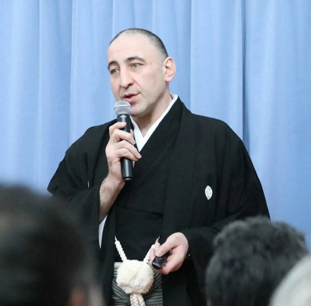 元大関・栃ノ心、引退相撲以来の紋付きはかま姿でトークショー「大変だけど…」千葉県内にワイナリー計画中