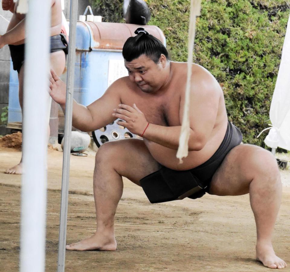 霧島 綱とりへ「楽しくいきたい」 目指すは全勝「雑音を消して相撲に集中する」